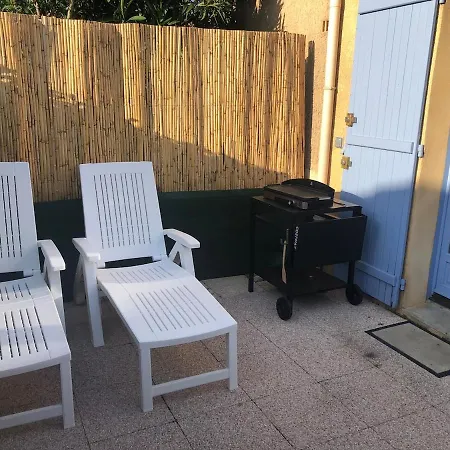 Mazet Avec Piscine Collective