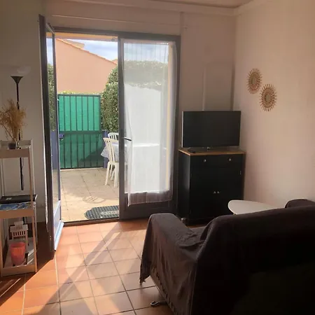 Holiday home Mazet Avec Piscine Collective