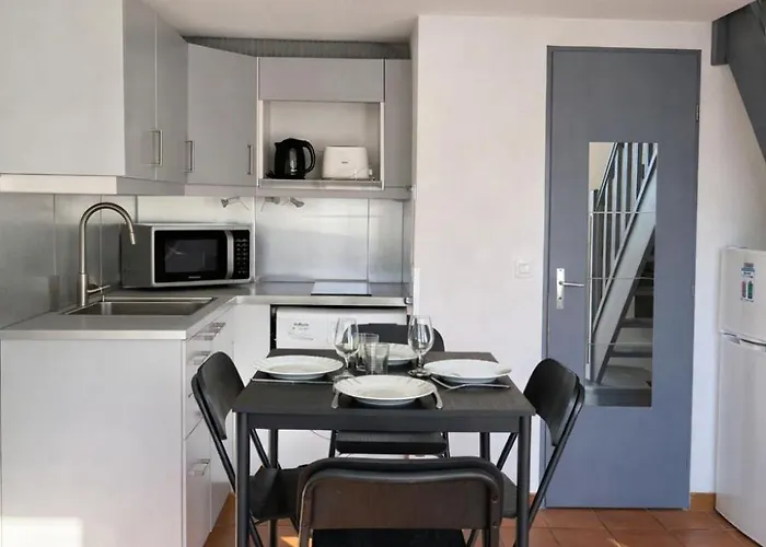 Mazet Avec Piscine Collective * Le Lavandou