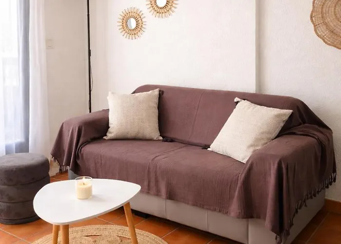 Mazet Avec Piscine Collective *