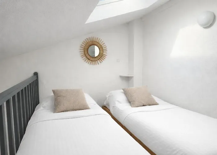 Mazet Avec Piscine Collective * Le Lavandou